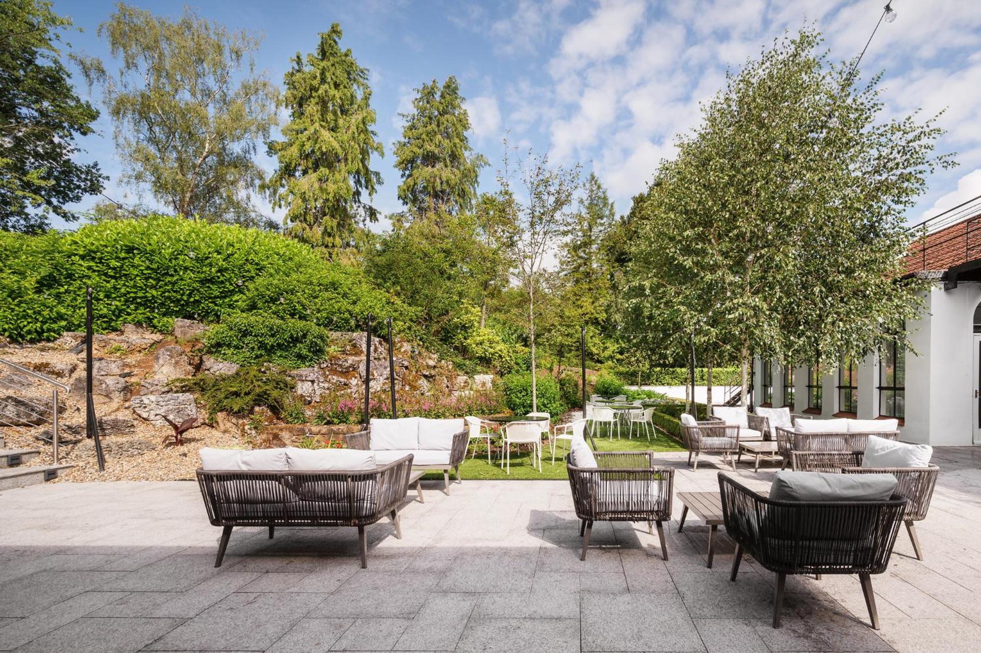 Crowne Plaza Gerrards Cross By Ihg Hotel Beaconsfield Exterior photo